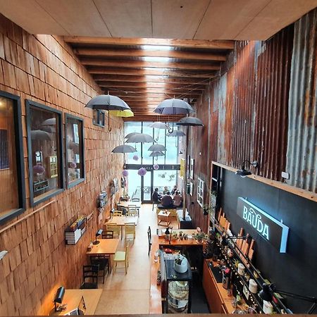 Hotel & Cafe Bauda 卡斯特鲁 外观 照片