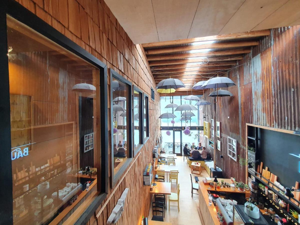 Hotel & Cafe Bauda 卡斯特鲁 外观 照片