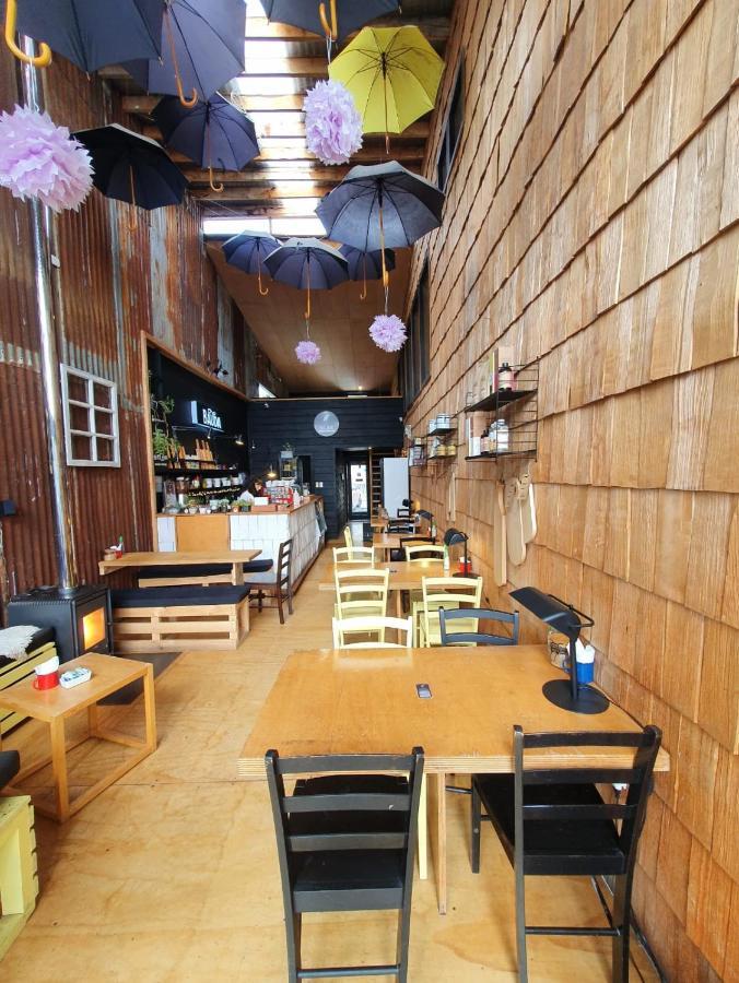 Hotel & Cafe Bauda 卡斯特鲁 外观 照片