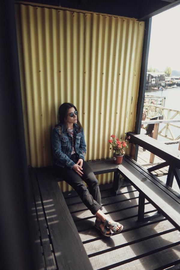 Hotel & Cafe Bauda 卡斯特鲁 外观 照片